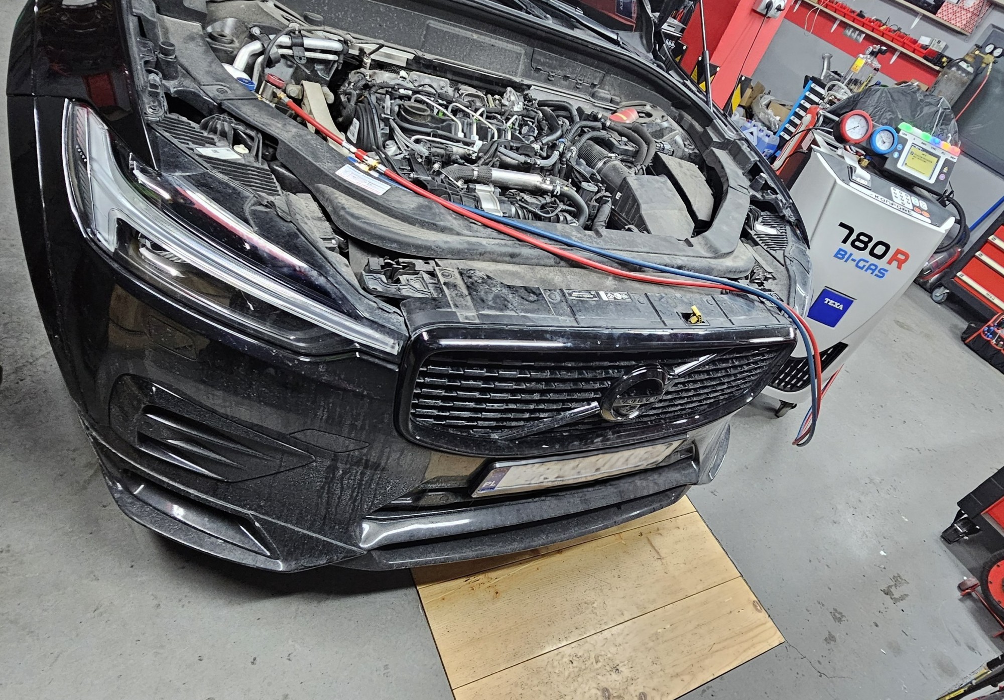 volvo xc 60 1774700515